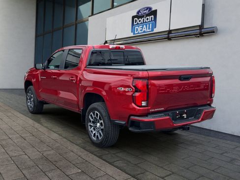 Used 2023 Chevrolet Colorado LT w/ LT Convenience Package III AWD/4WD image 5