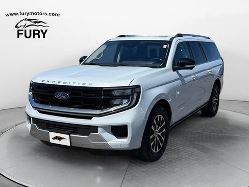 Used 2025 Ford Expedition Max Platinum AWD/4WD image 7