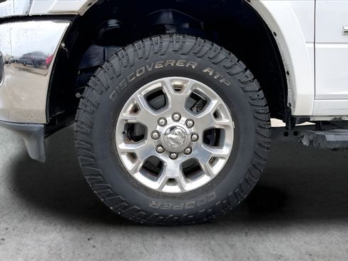 Used 2022 RAM 2500 Laramie AWD/4WD image 35