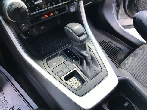 Certified 2024 Toyota RAV4 LE AWD/4WD image 20
