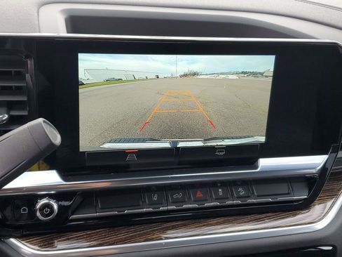 New 2026 GMC Sierra 2500 SLE w/ SLE Value Package; image 15