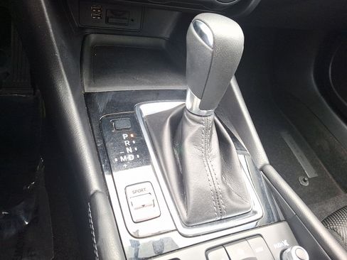 Used 2017 MAZDA MAZDA3 Sport image 14