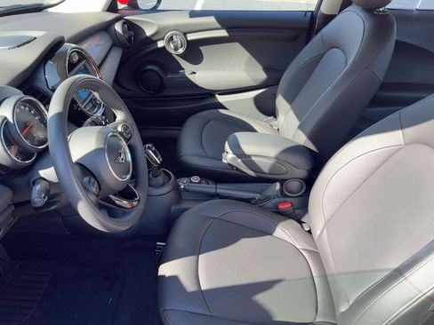 Used 2020 MINI Cooper 2-Door Hardtop w/ Storage Package image 20