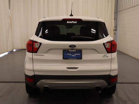 Used 2019 Ford Escape SE image 8