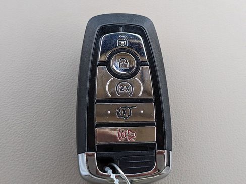 Certified 2023 Lincoln Nautilus Reserve w/ Equipment Group 202A image 30