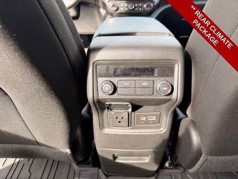 Used 2023 GMC Acadia SLE w/ Driver Convenience Package image 18