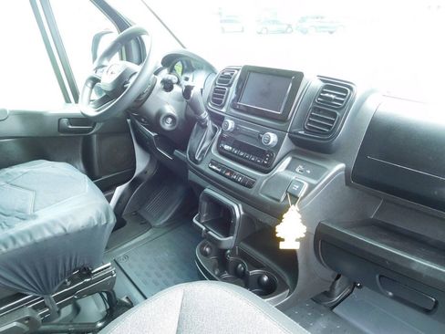 Used 2023 RAM ProMaster 3500 FWD image 13