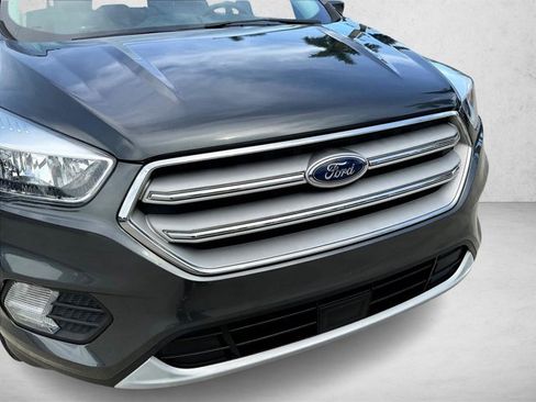 Used 2019 Ford Escape SE FWD image 29