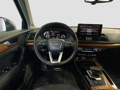 Certified 2023 Audi Q5 2.0T Premium Plus w/ Premium Plus Package AWD/4WD image 11