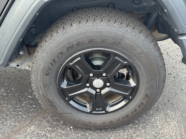 Used 2018 Jeep Wrangler Unlimited Sport S AWD/4WD image 11