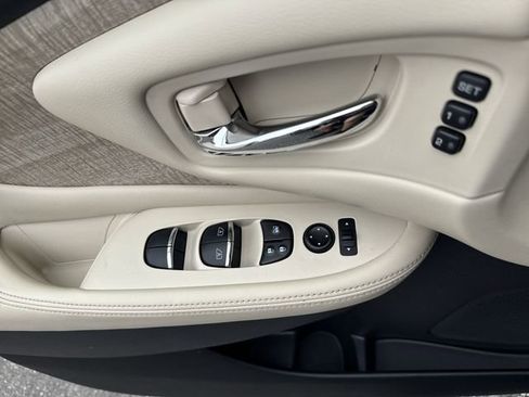 Used 2023 Nissan Murano SL w/ SL Moonroof Package FWD image 28