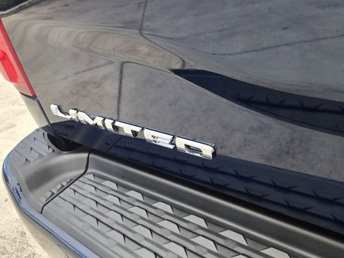 Used 2020 RAM 3500 Limited w/ Max Tow Package AWD/4WD image 15