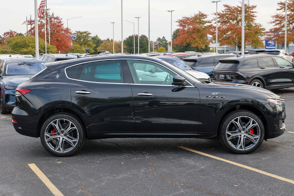 Used 2023 Maserati Levante GT AWD/4WD image 21
