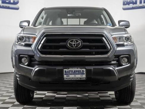 Used 2022 Toyota Tacoma SR5 image 2