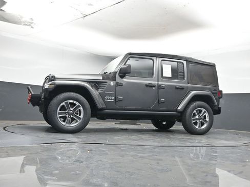 Used 2018 Jeep Wrangler Unlimited Sahara image 28