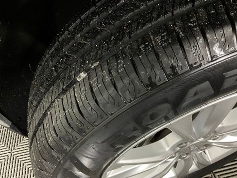 Used 2020 Cadillac XT5 Luxury image 35