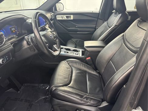 Used 2020 Ford Explorer ST image 13