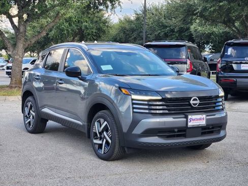 New 2026 Nissan Kicks SV image 2