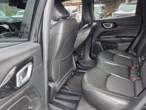 Used 2022 Jeep Compass Altitude image 9