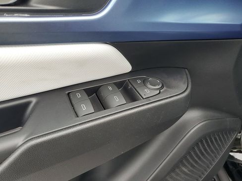 New 2026 Chevrolet Equinox EV LT image 16