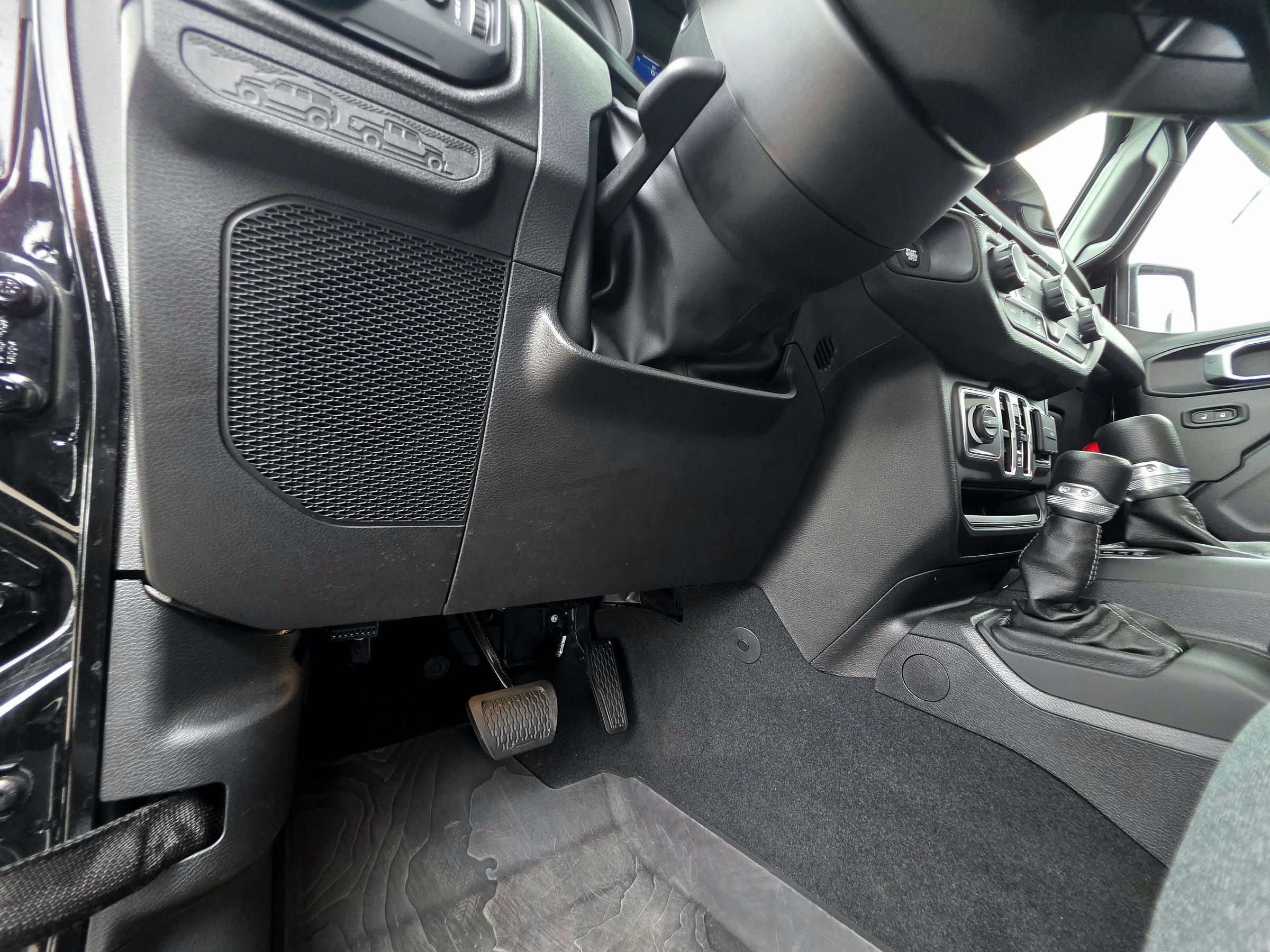 Used 2025 Jeep Gladiator Sport AWD/4WD image 55