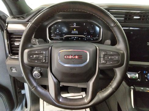 Used 2024 GMC Sierra 1500 AT4 w/ Technology Package image 9
