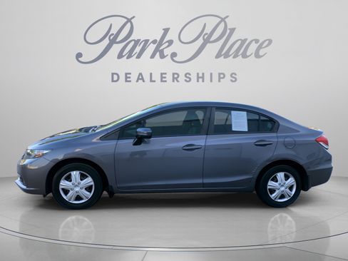 Used 2014 Honda Civic LX image 2