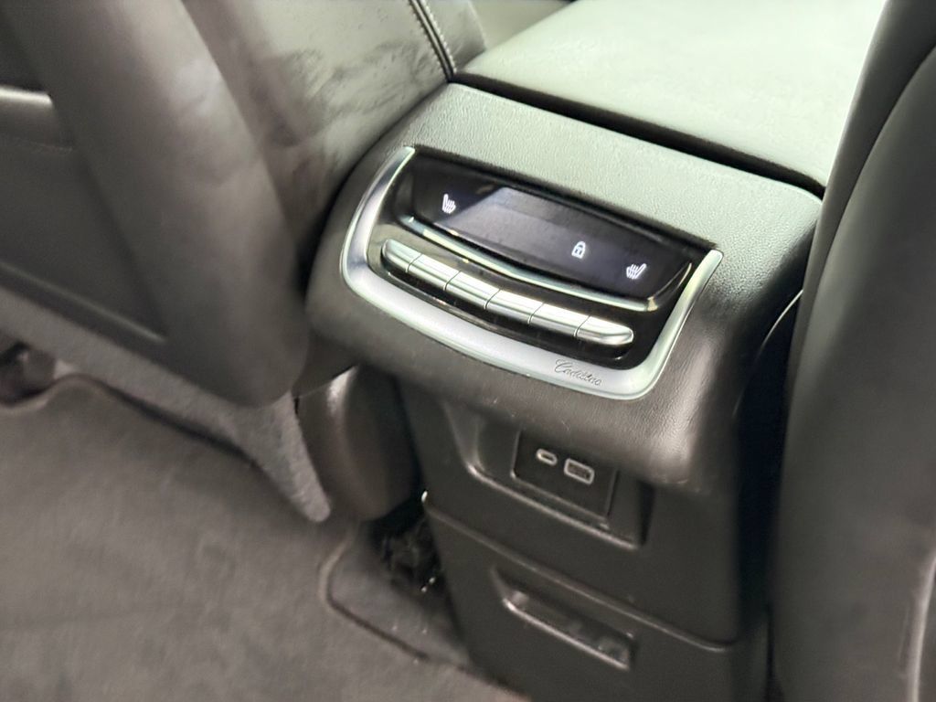 Used 2021 Cadillac XT6 Sport AWD/4WD image 21