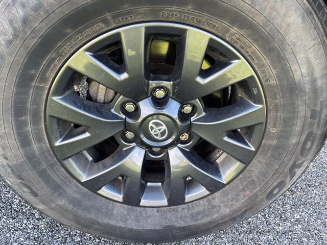 Used 2023 Toyota Tacoma SR5 AWD/4WD image 19