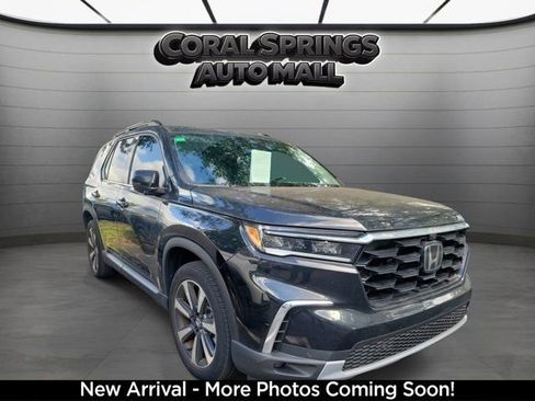 Used 2023 Honda Pilot Elite image 1