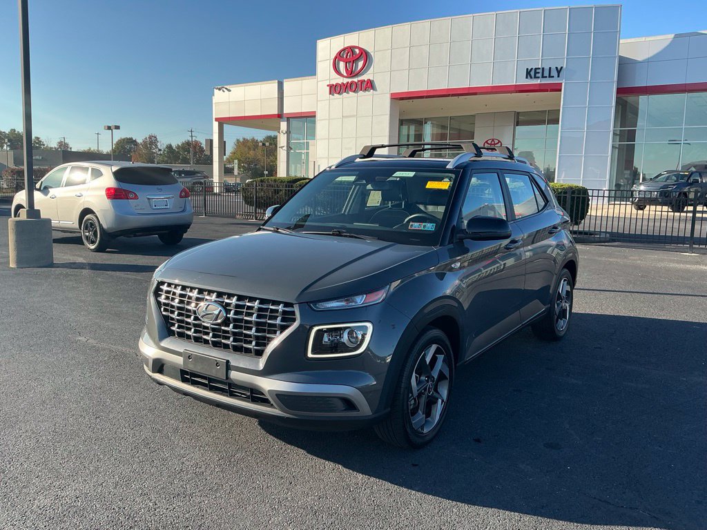 Certified 2023 Hyundai Venue Limited FWD image 1