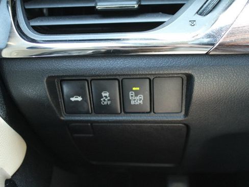 Used 2015 Toyota Avalon XLE Touring FWD image 25