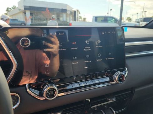 New 2026 GMC Canyon Elevation image 20