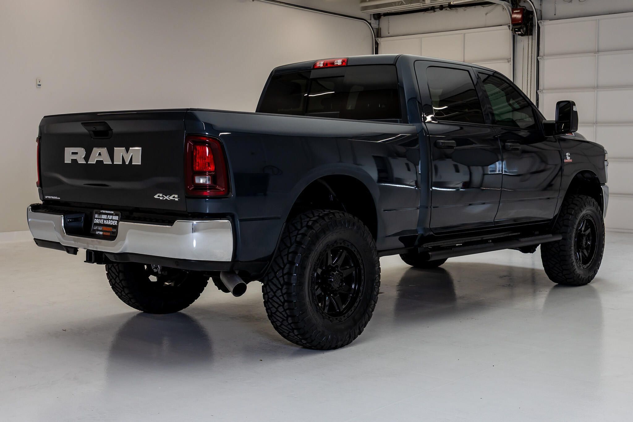 Used 2025 RAM 2500 Tradesman AWD/4WD image 10
