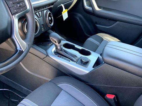 Used 2023 Chevrolet Blazer LT w/ Convenience Package AWD/4WD image 16