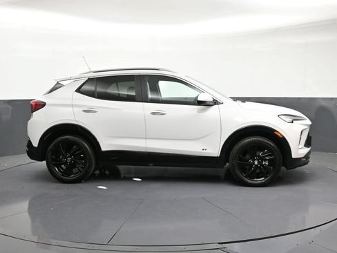 Certified 2026 Buick Encore GX Sport Touring AWD/4WD image 6
