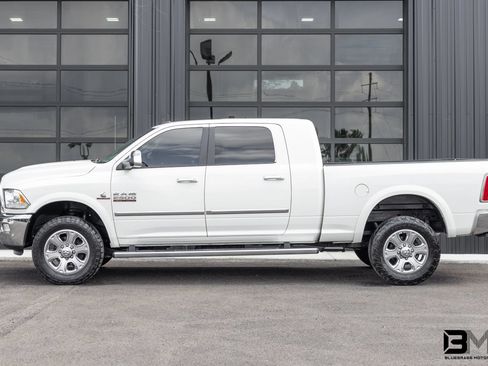 Used 2017 RAM 2500 Laramie AWD/4WD image 4