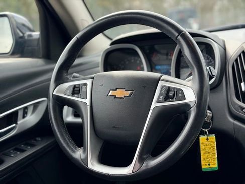 Used 2017 Chevrolet Equinox LT w/ Convenience Package image 20