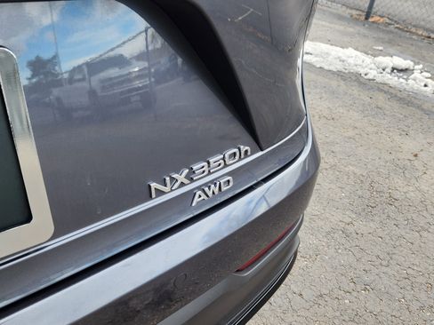 Used 2025 Lexus NX 350h AWD w/ Premium Package image 18