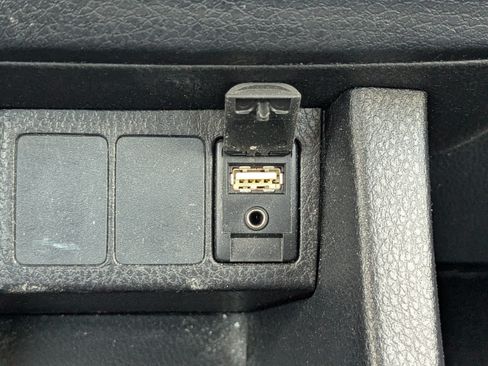 Used 2016 Toyota Corolla L FWD image 30