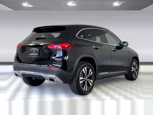 Certified 2026 Mercedes-Benz GLA 250 image 9