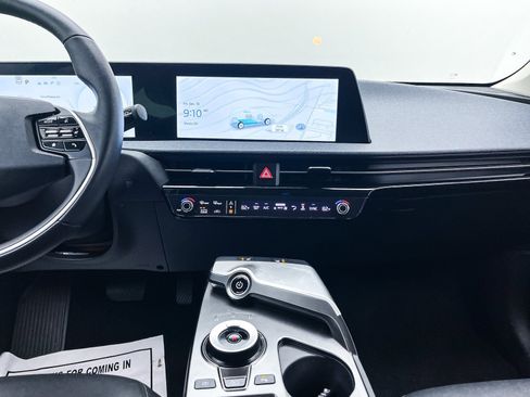 Used 2023 Kia EV6 Light image 8