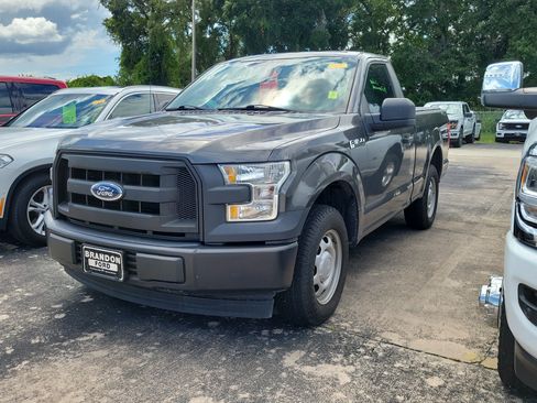 Used 2017 Ford F150 XL w/ Equipment Group 101A Mid RWD image 3