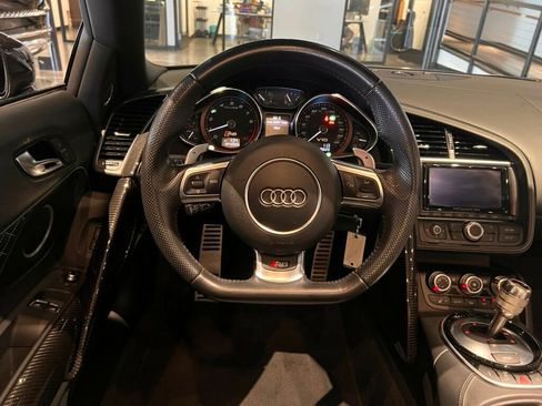 Used 2015 Audi R8 V10 image 21
