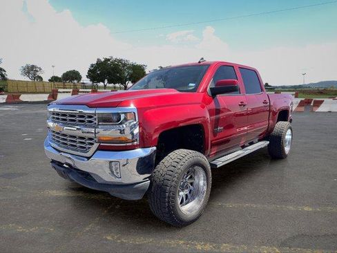 Used 2018 Chevrolet Silverado 1500 LT w/ Texas Edition AWD/4WD image 5