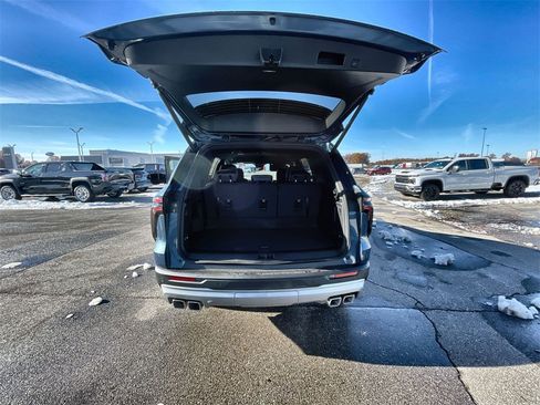 New 2026 Chevrolet Traverse LT w/ Driver Confidence Package image 19