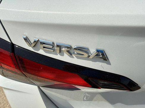 Used 2023 Nissan Versa SV FWD image 10