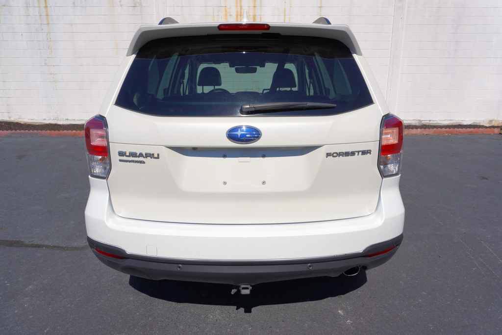 Used 2018 Subaru Forester 2.5i Limited AWD/4WD image 7