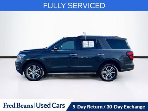 Used 2022 Ford Expedition Limited image 4