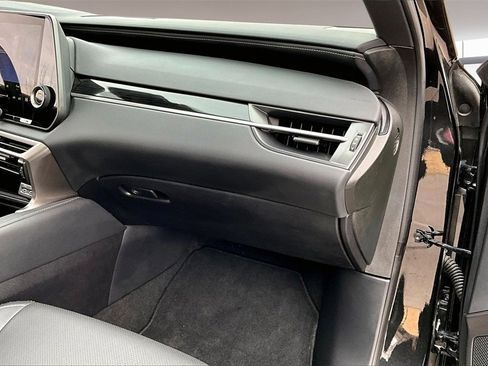 Used 2025 Lexus RX 350 FWD w/ Technology Package image 16